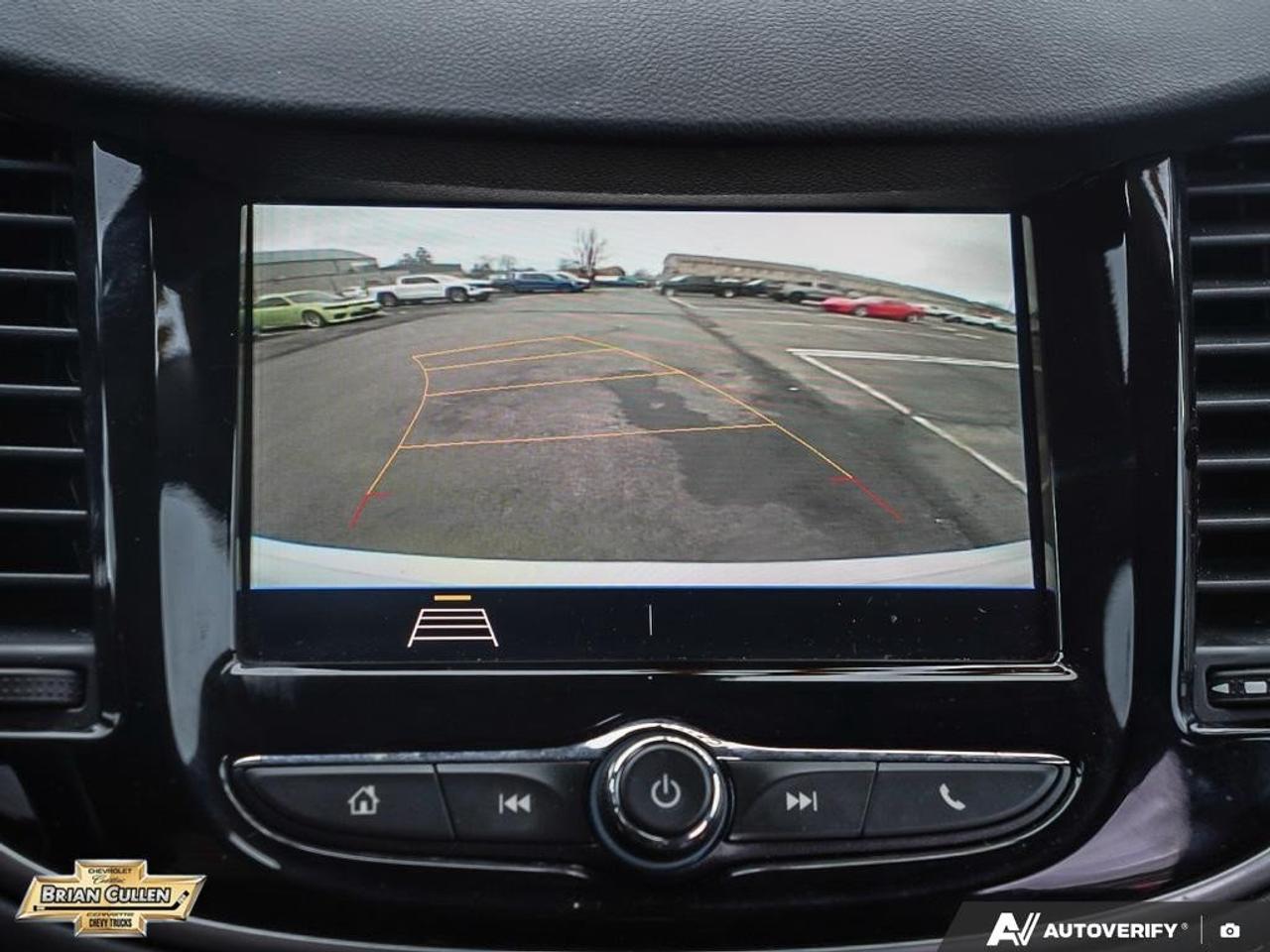 2021 Chevrolet Trax LT LT FWD Photo