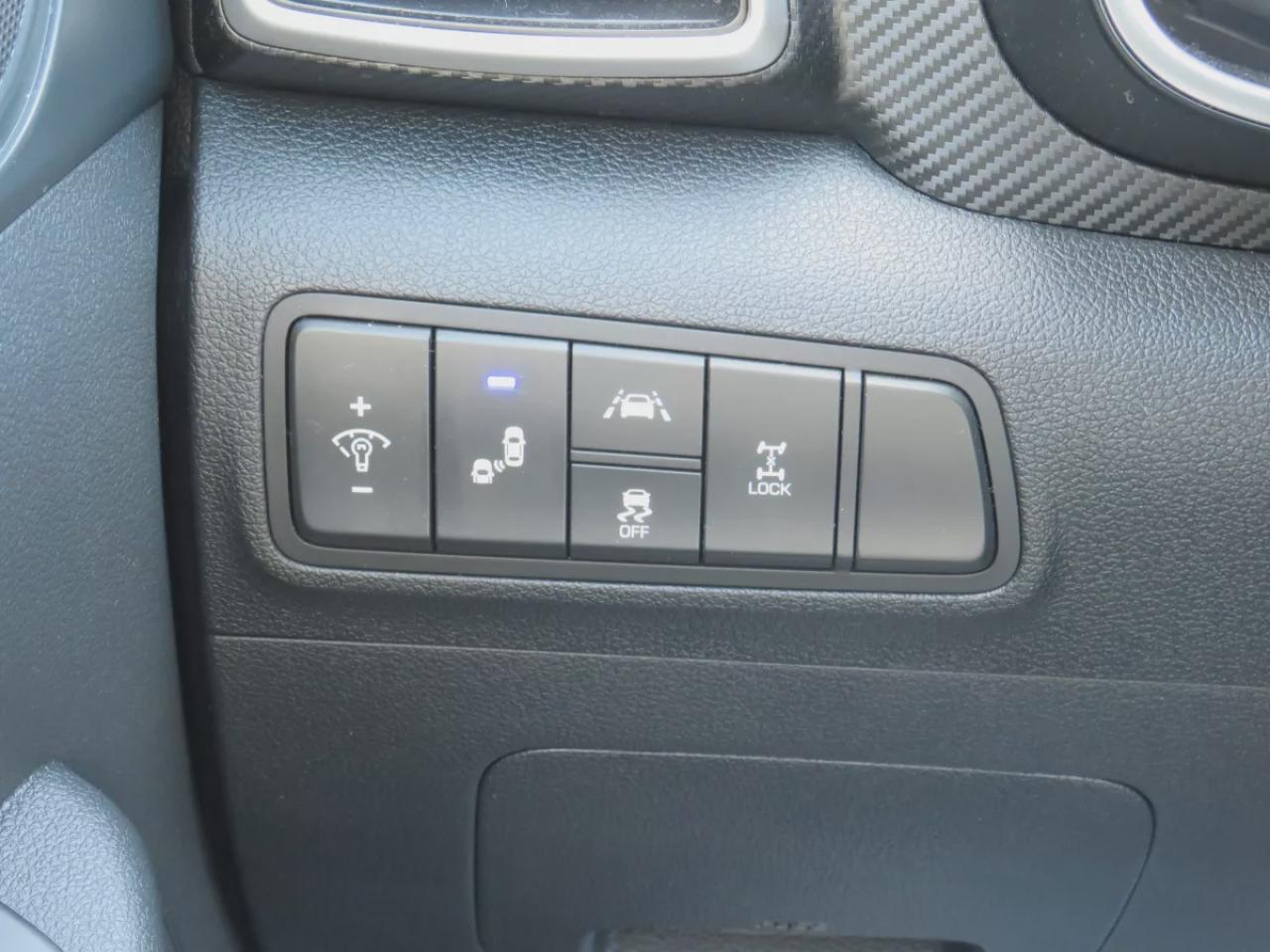 2021 Hyundai Tucson Preferred | Very LOW KM!! | Clean Title/No Accidents!! | Safety/Certified!! |  AWD | Alloy Rims | Push Button Start | Heated Front Seats/Steering Wheel | Rear Heated Seats | Reverse Camera | Digital Touchscreen | Blind Spot Monitoring | Lane Assist | Photo