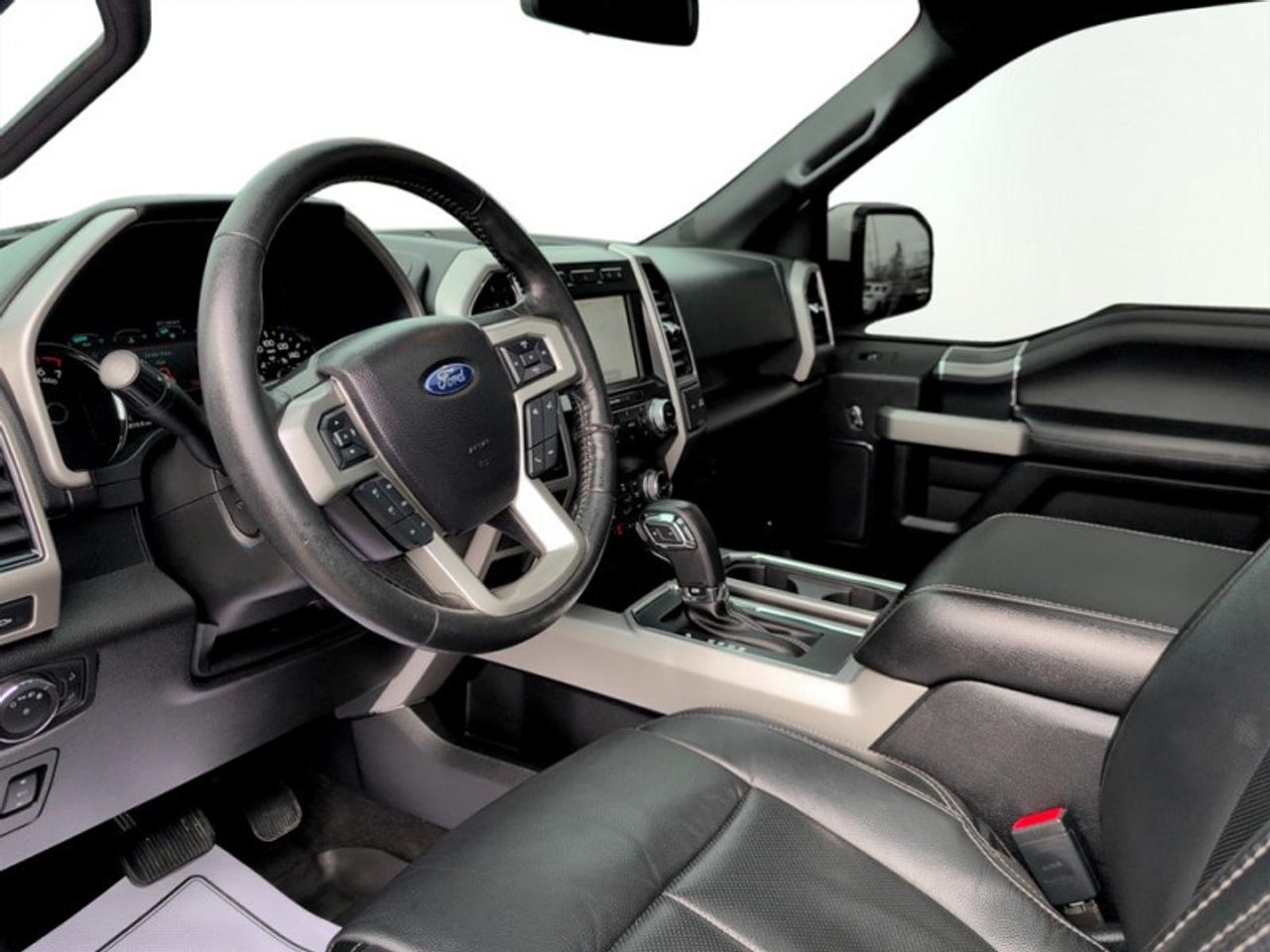 2020 Ford F-150 Lariat  **PWR RUNNER - PANO ROOF** Photo