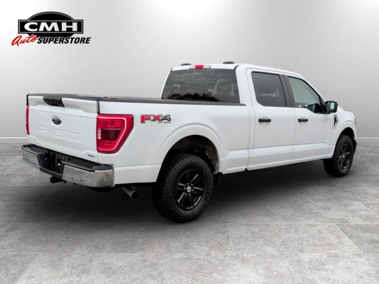 2022 Ford F-150 XLT  **FX4 PKG - TOW PKG - 3.5L V6** Photo