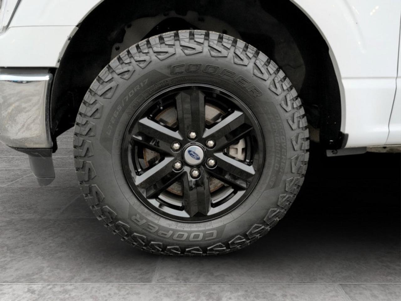 2022 Ford F-150 XLT  **FX4 PKG - TOW PKG - 3.5L V6** Photo