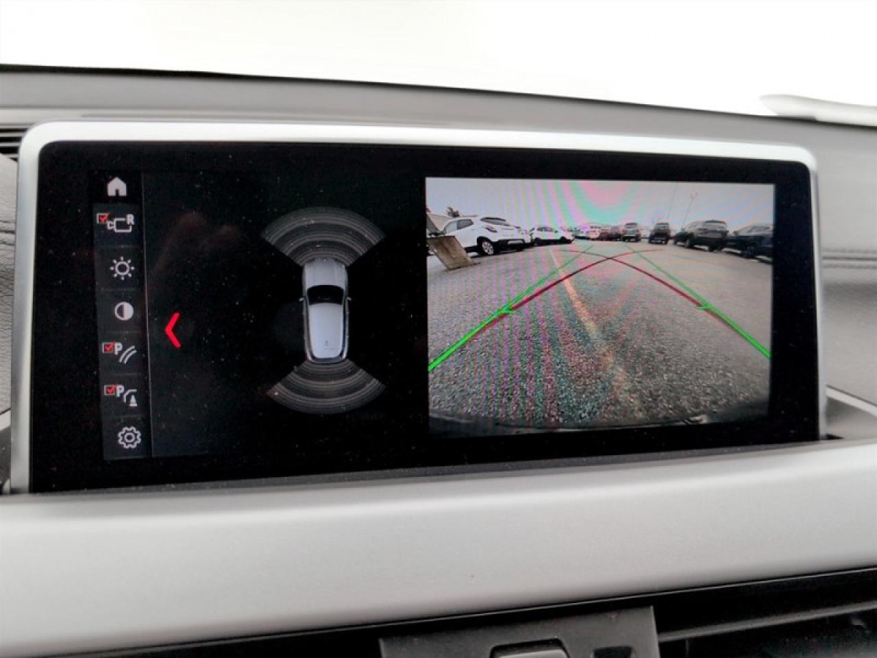 2020 BMW X2 xDrive28i  **VERY LOW KMS - VERY CLEAN** Photo