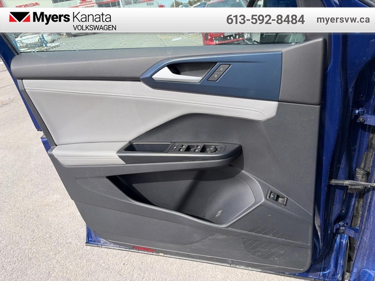 2024 Volkswagen Taos Comfortline 4MOTION  -  Heated Seats Photo