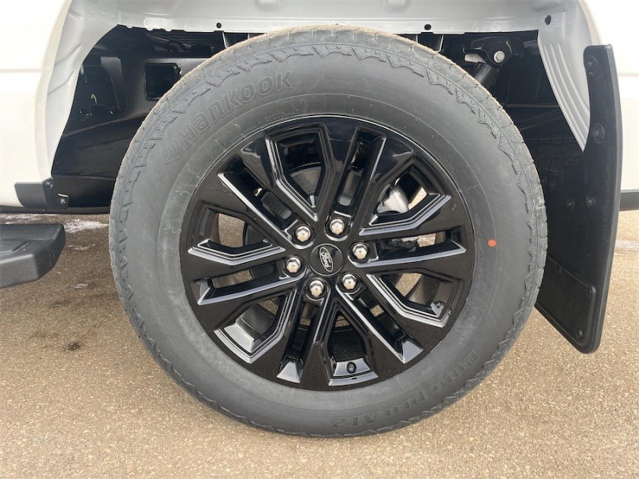 2026 Ford F-150 LARIAT  - Sunroof Photo5