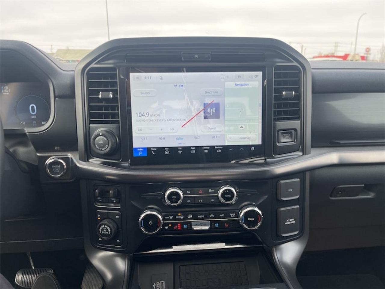 2026 Ford F-150 LARIAT  - Sunroof Photo5