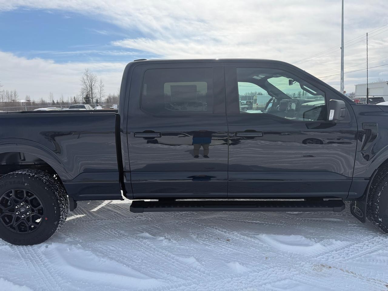 2026 Ford F-150 XLT Photo3