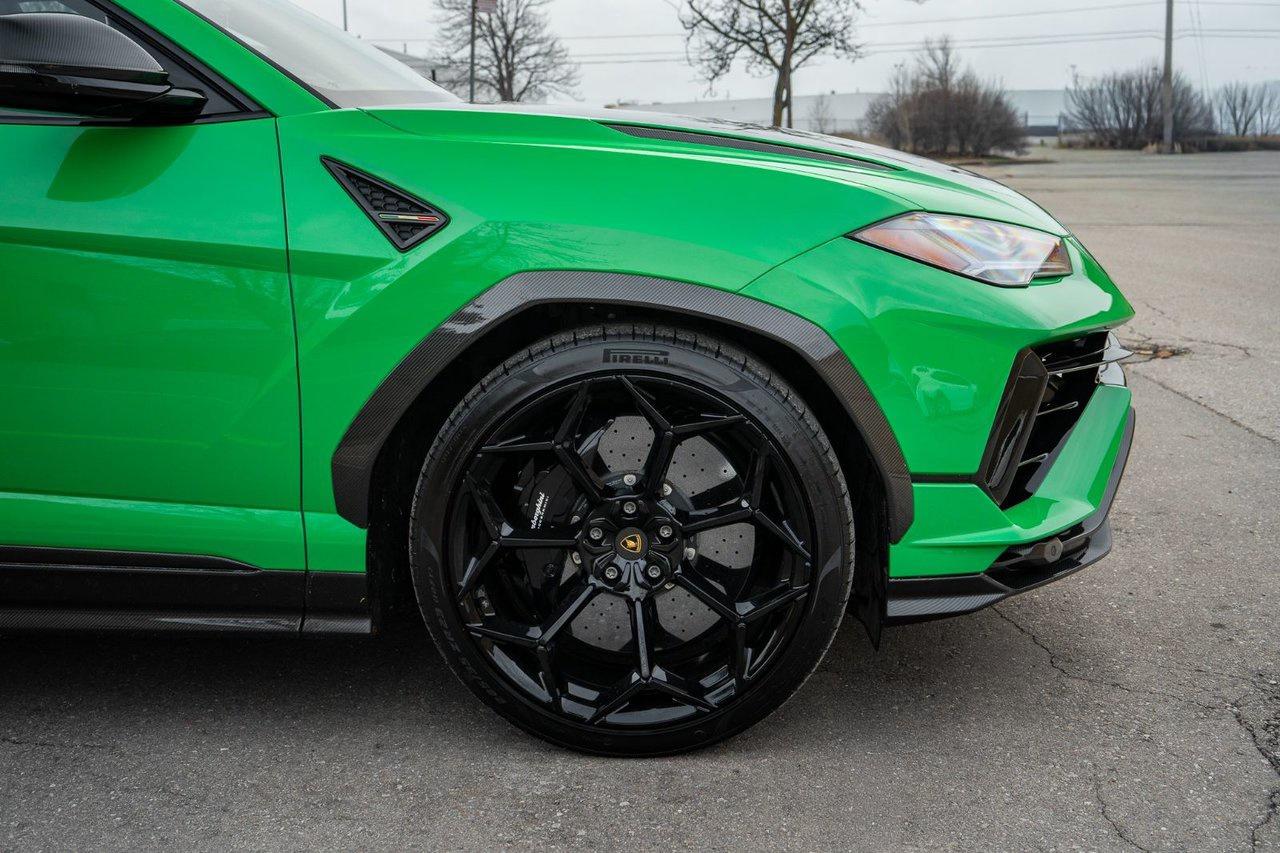 2024 Lamborghini Urus Performante Photo