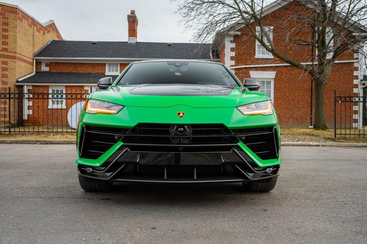 2024 Lamborghini Urus Performante Photo