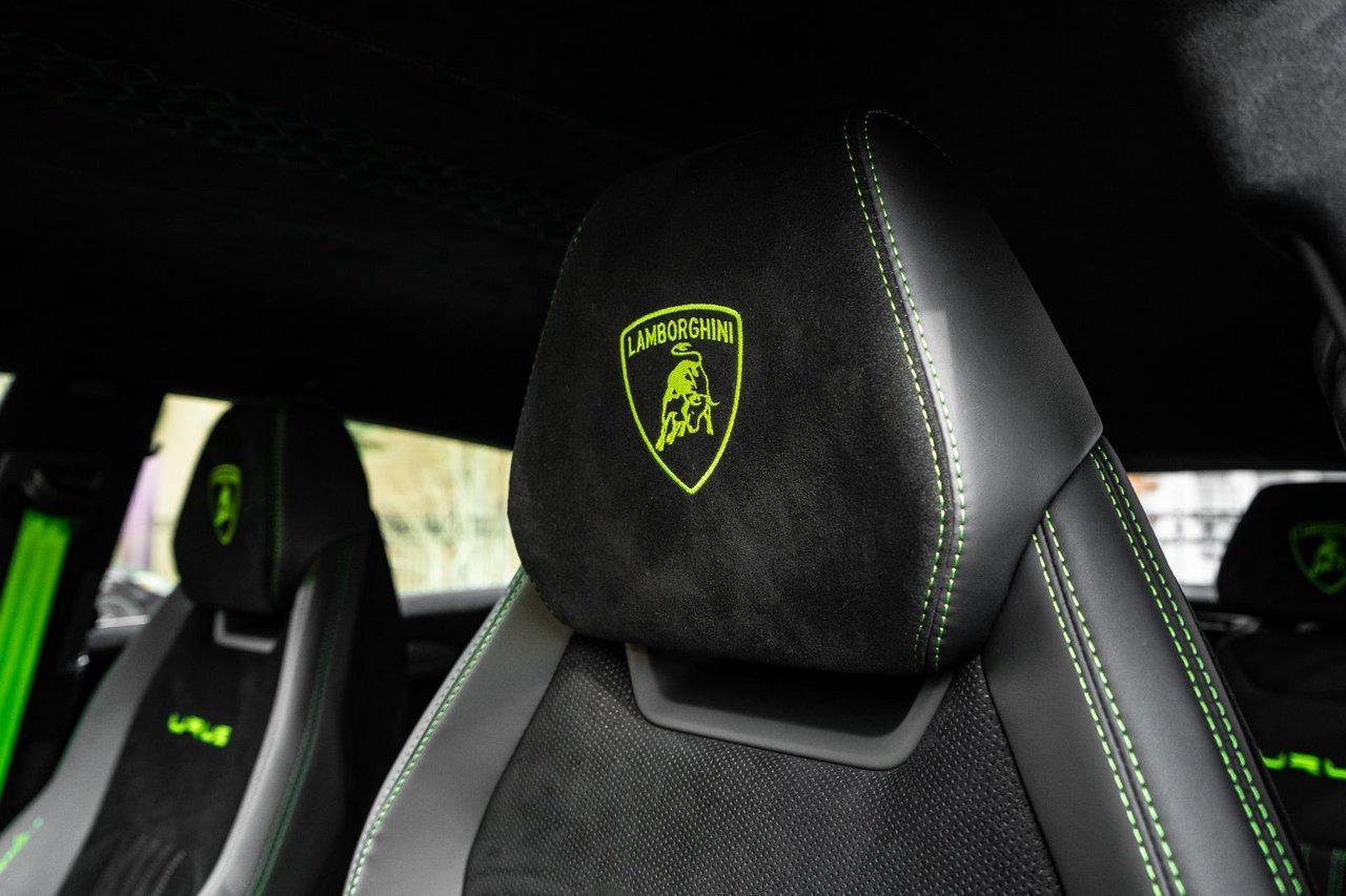 2024 Lamborghini Urus Performante Photo
