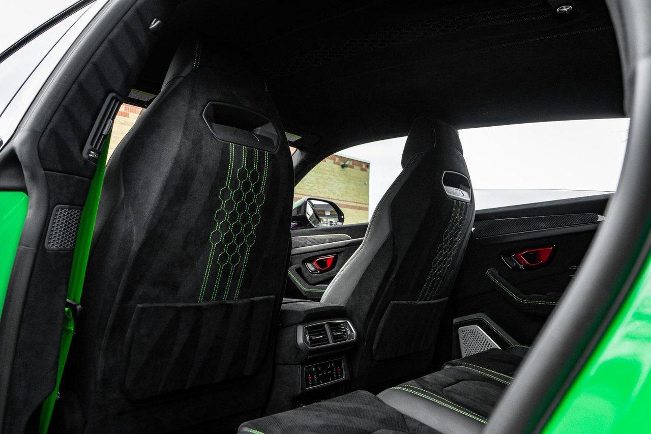 2024 Lamborghini Urus Performante Photo