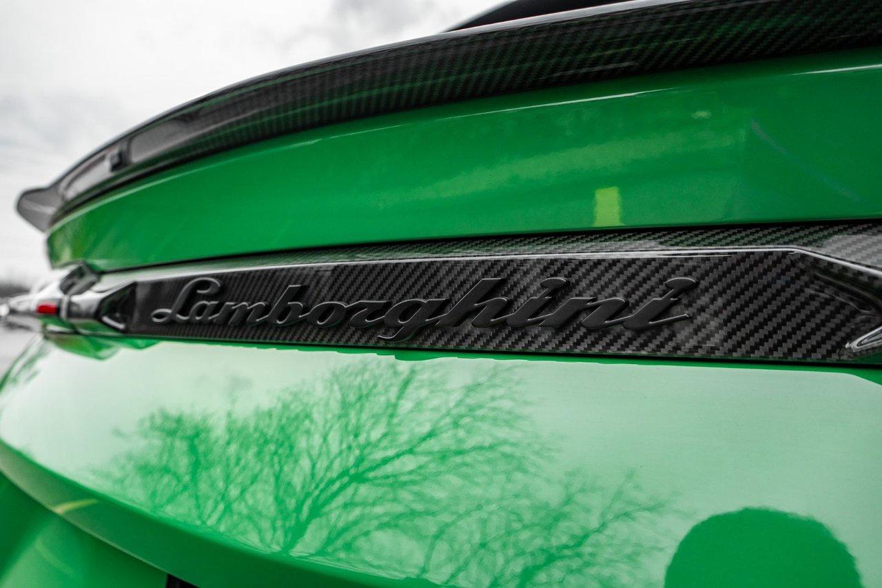 2024 Lamborghini Urus Performante Photo