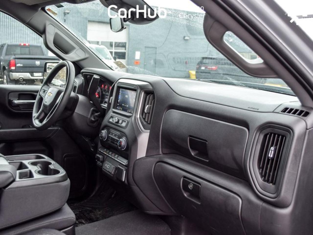 2024 Chevrolet Silverado 1500 Custom 4WD Crew Cab 147" 6 Passenger R-Start Alloy Photo