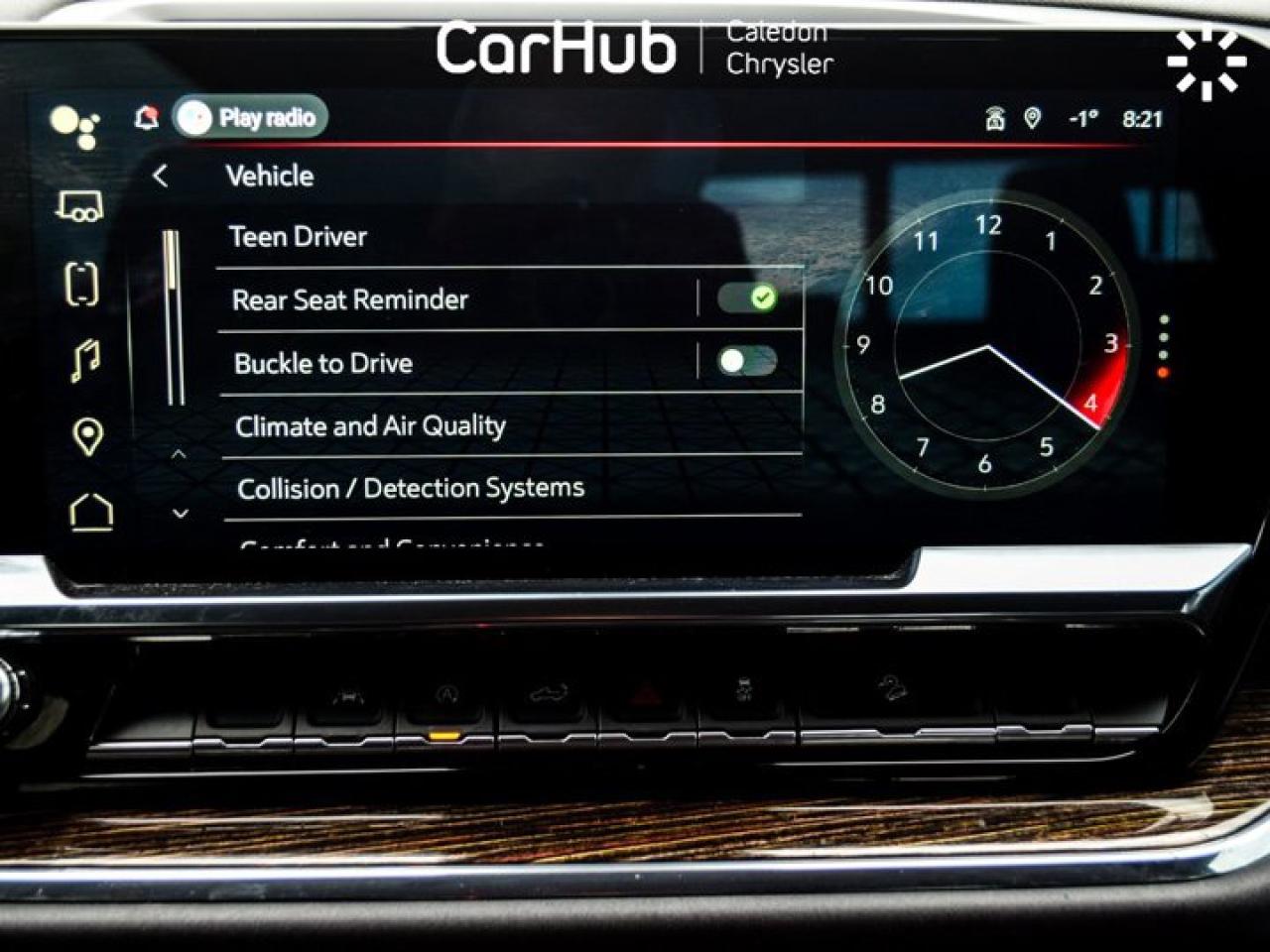 2024 GMC Sierra 1500 Elevation 4WD Crew Cab 147" 5.3L 5 passengers with captain chair Photo