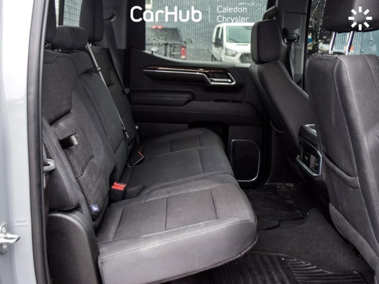 2024 GMC Sierra 1500 Elevation 4WD Crew Cab 147" 5.3L 5 passengers with captain chair Photo