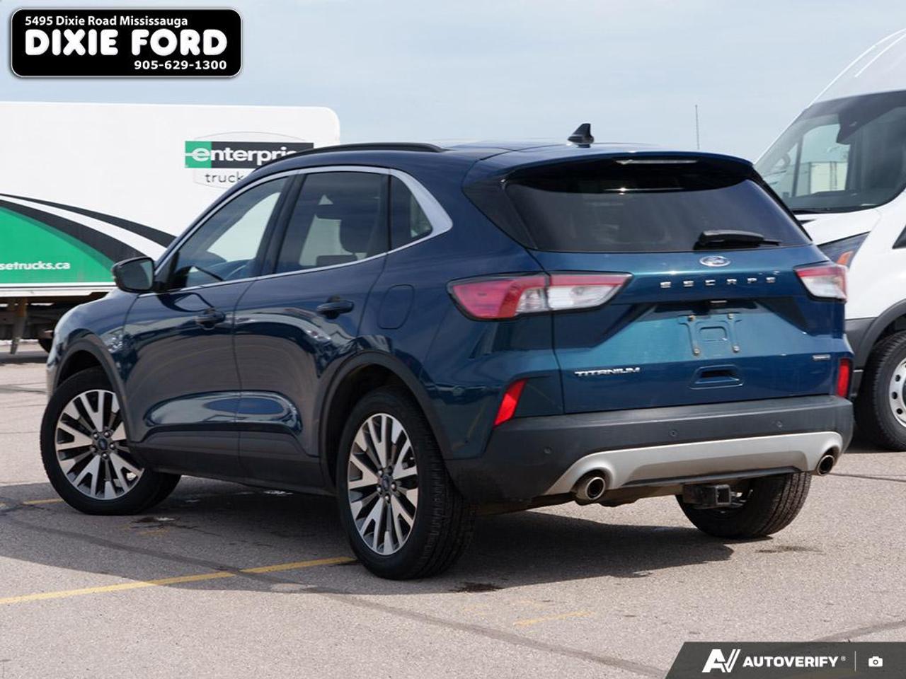 2020 Ford Escape Titanium Hybrid Photo3