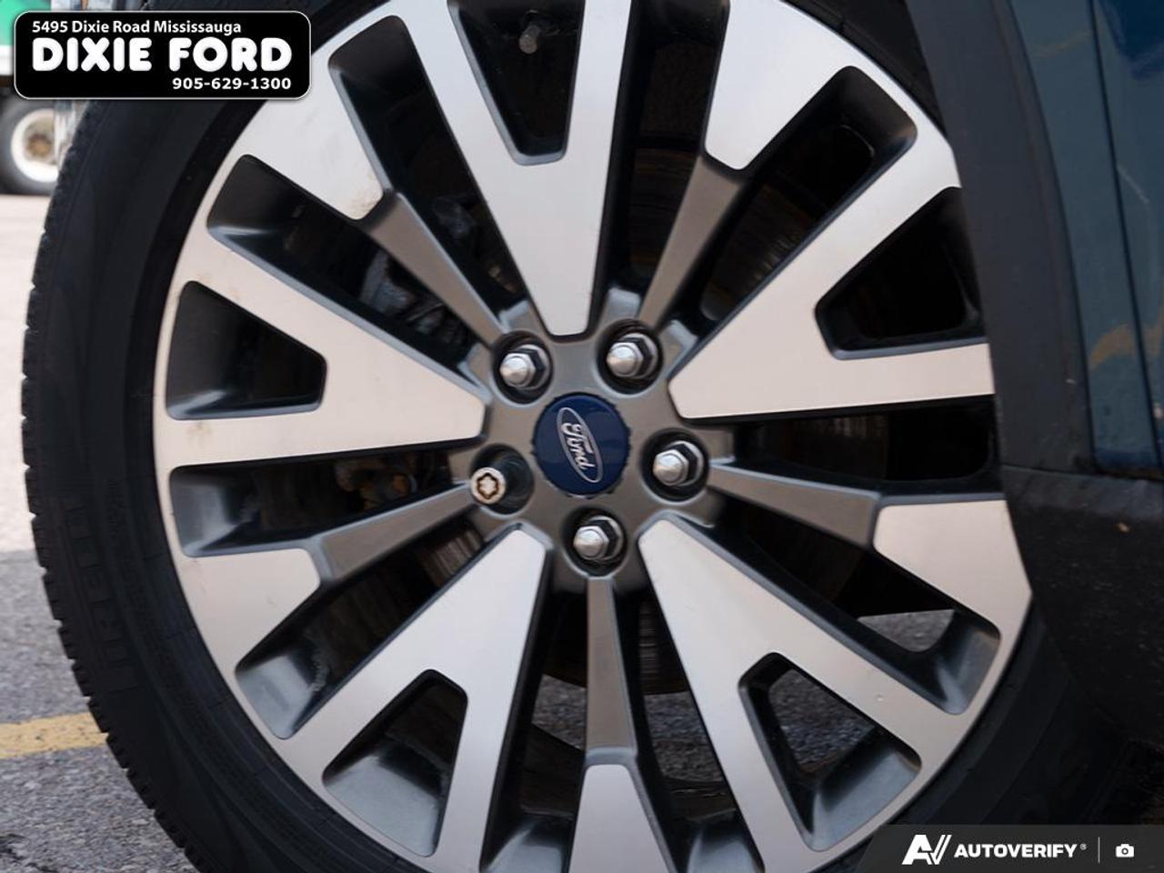 2020 Ford Escape Titanium Hybrid Photo