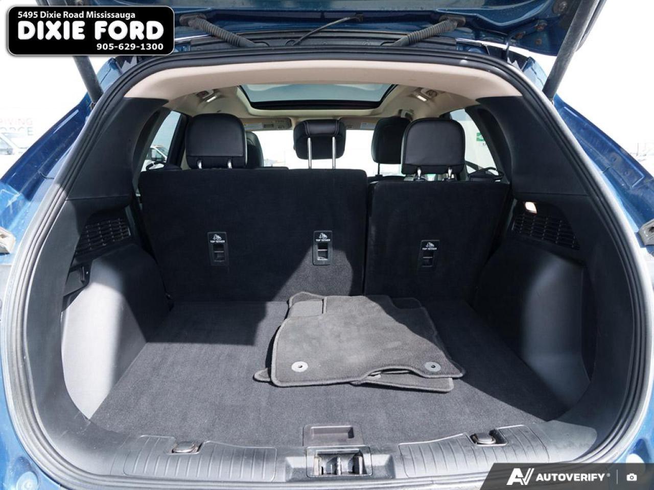 2020 Ford Escape Titanium Hybrid Photo