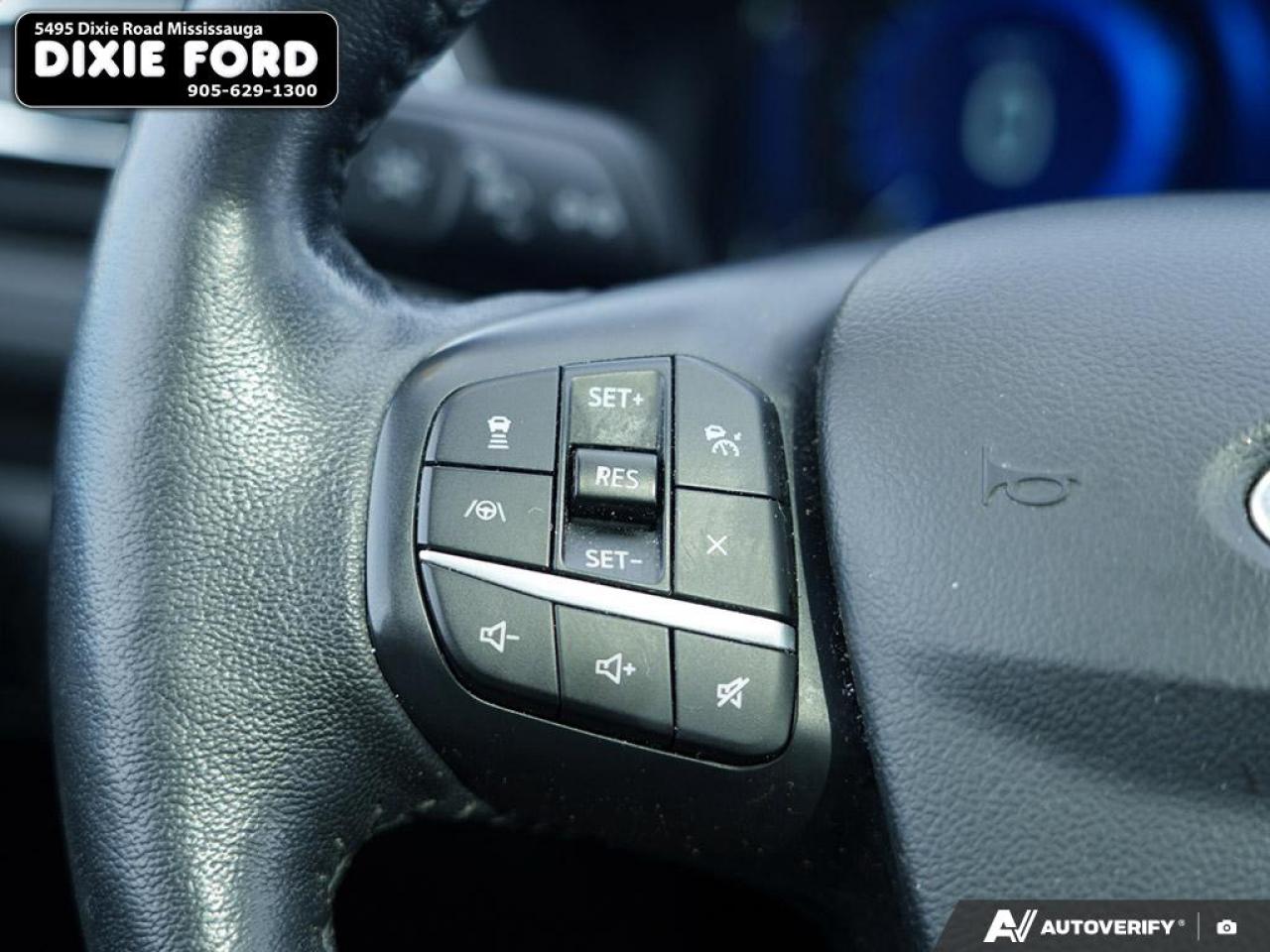 2020 Ford Escape Titanium Hybrid Photo