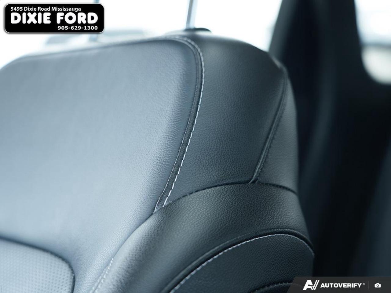 2020 Ford Escape Titanium Hybrid Photo