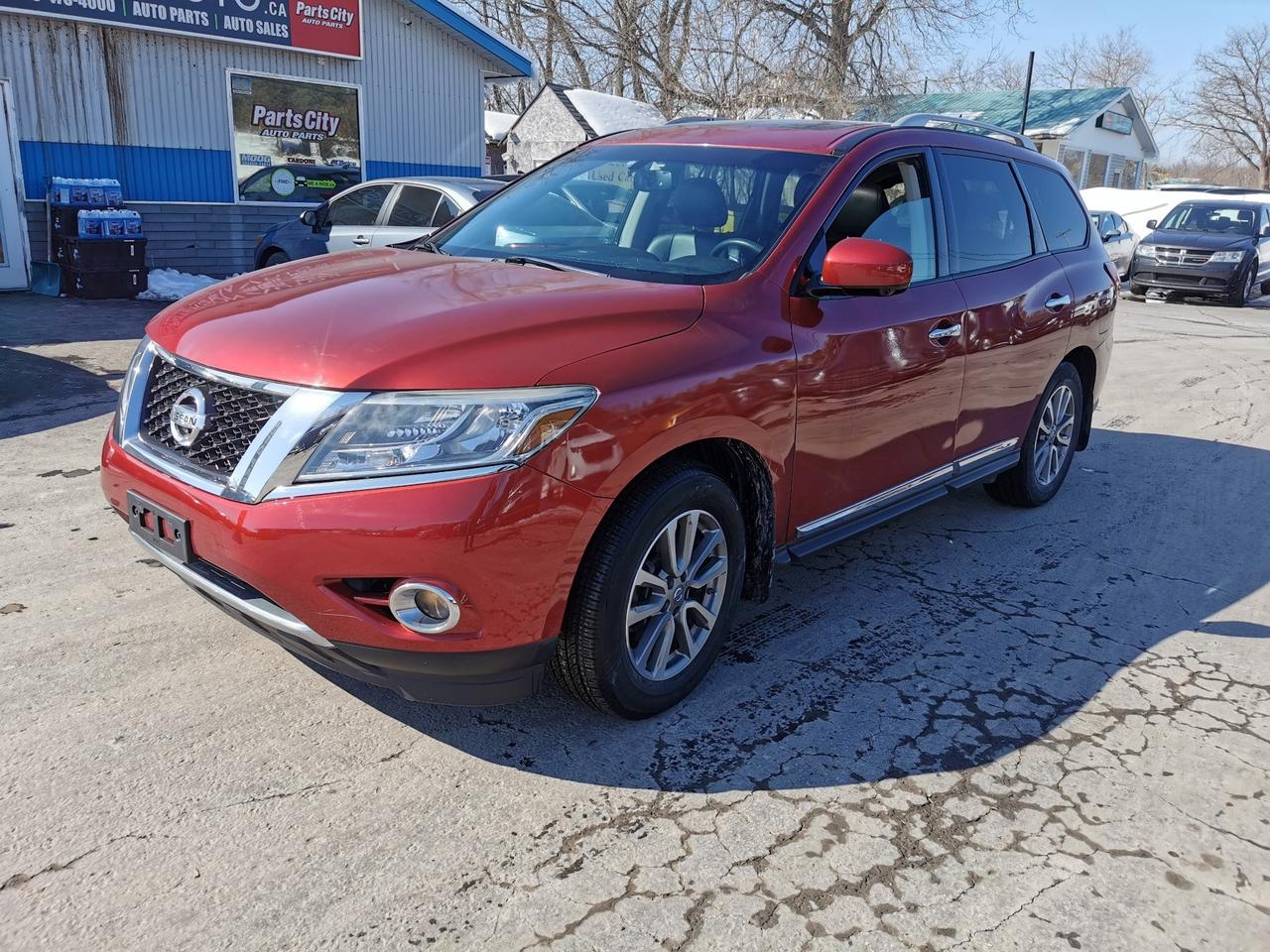 2015 Nissan Pathfinder SL 4WD - Photo #1