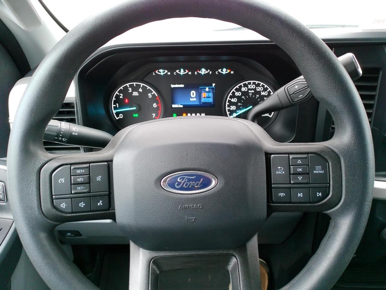 2023 Ford F-250 Super Duty SRW XLT 4WD CREW CAB 6.75' BOX Photo3