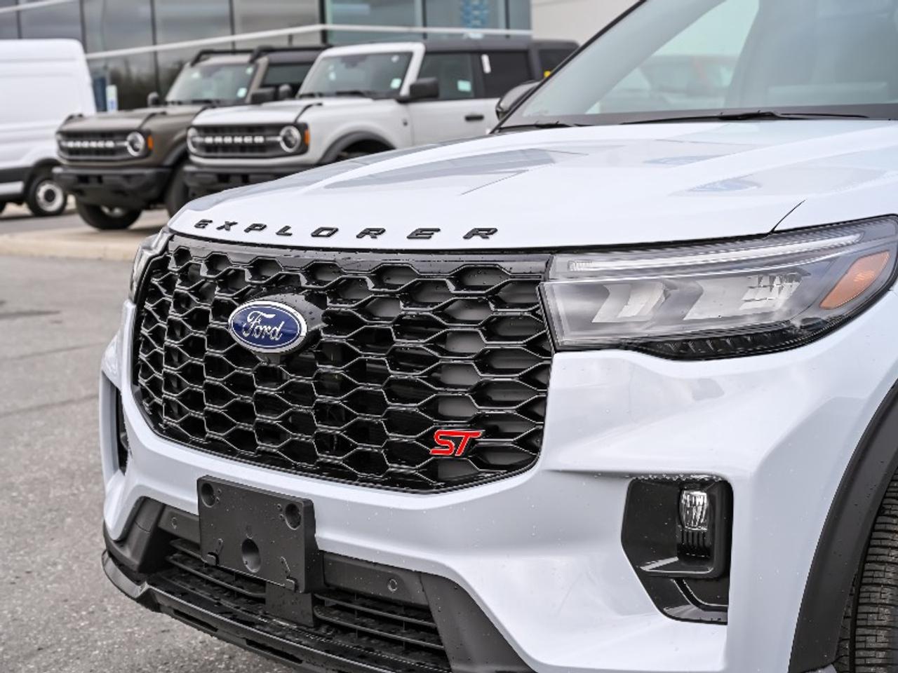 2026 Ford Explorer ST Photo