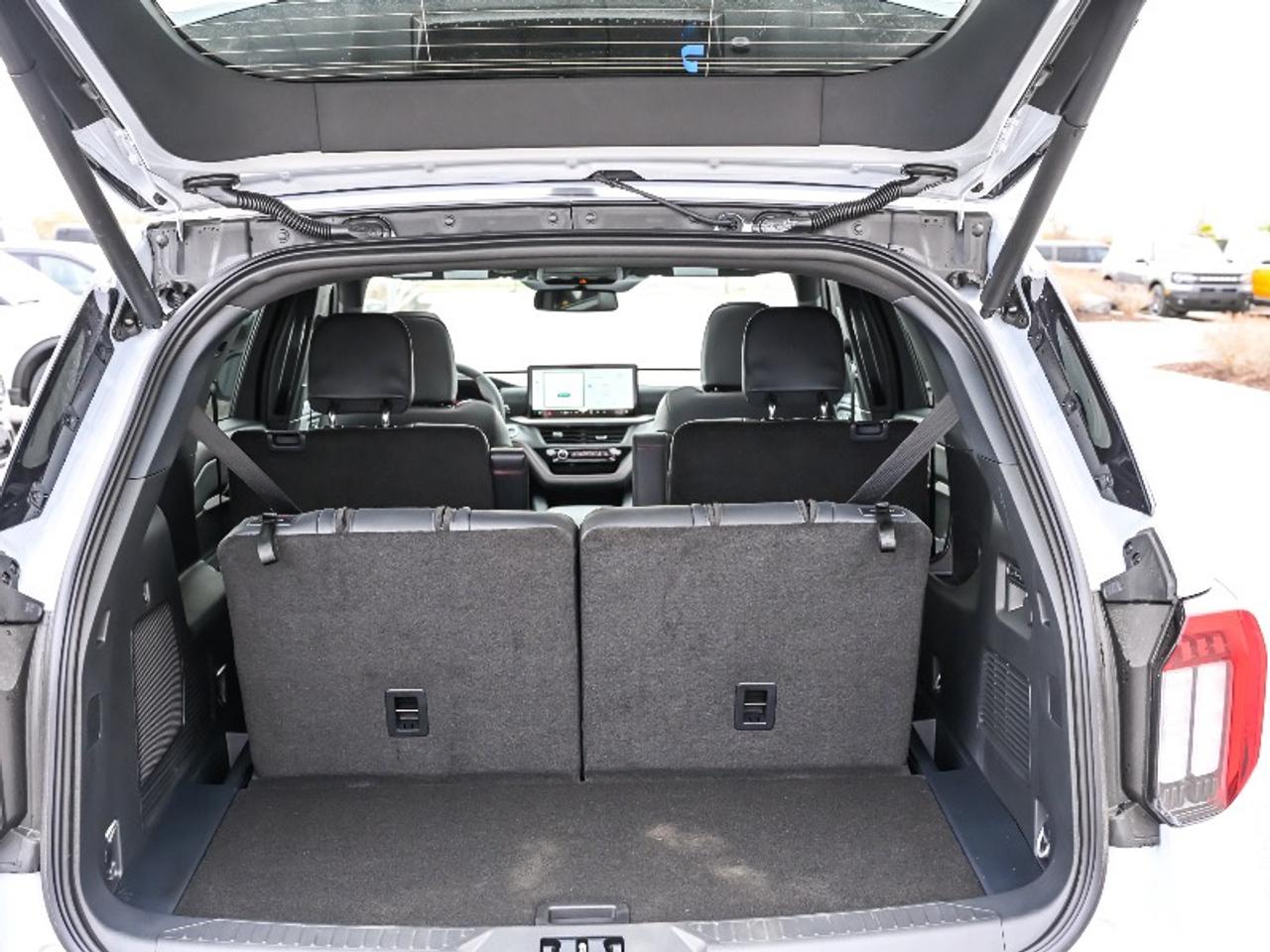 2026 Ford Explorer ST Photo