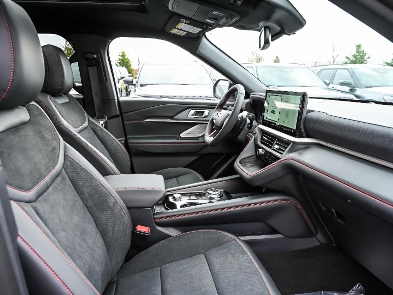 2026 Ford Explorer ST Photo