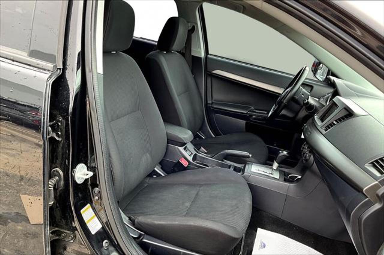 2015 Mitsubishi Lancer  Photo