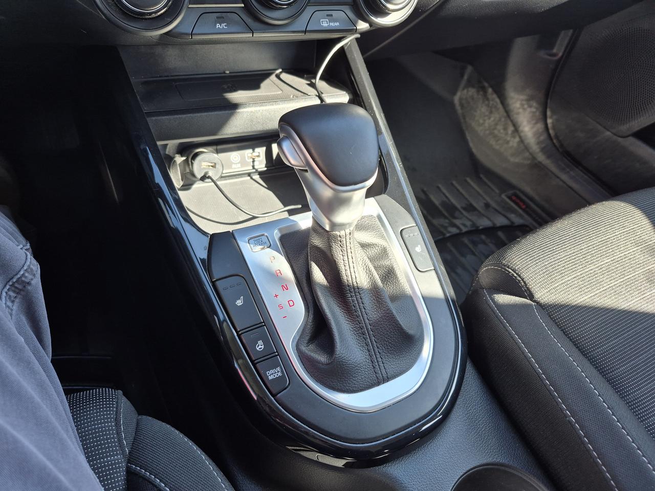 2021 Kia Forte5 EX HEATED SEATS AND WHEEL, REMOTE START Photo