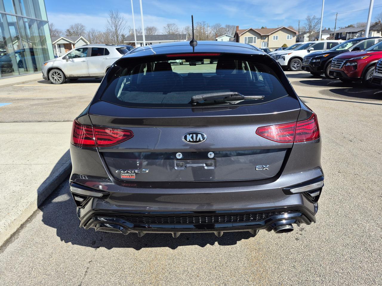 2021 Kia Forte5 EX HEATED SEATS AND WHEEL, REMOTE START Photo4