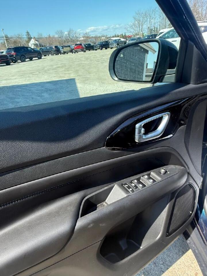 2026 Jeep Compass NORTH Photo