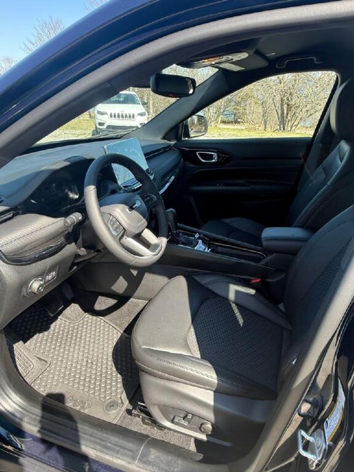 2026 Jeep Compass NORTH Photo
