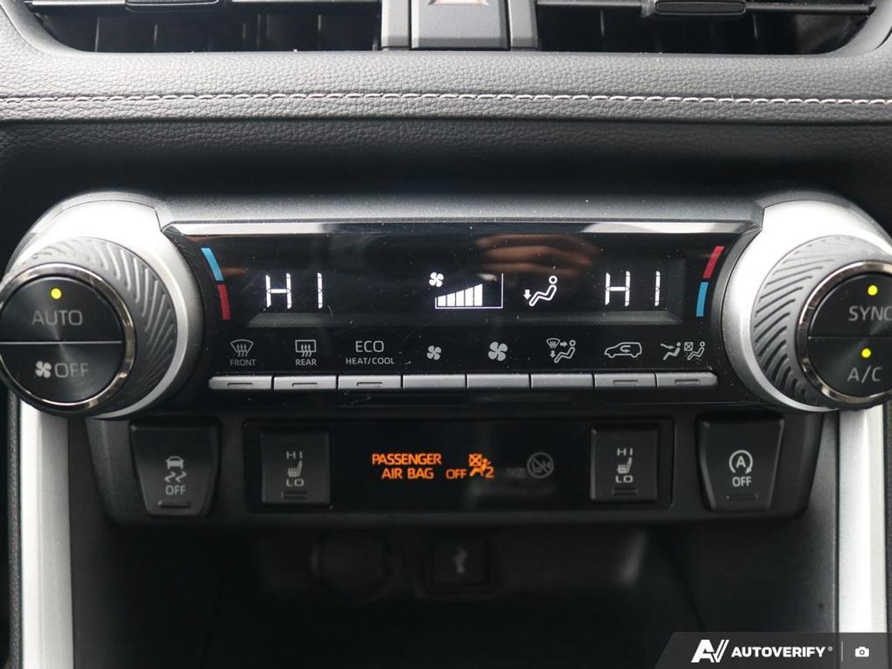 2022 Toyota RAV4 XLE Photo