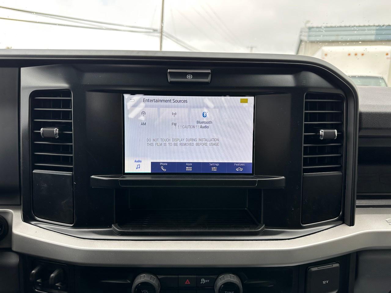 2026 Ford F-550 Super Duty DRW XL 4WD REG CAB 169" WB 84" CA Photo