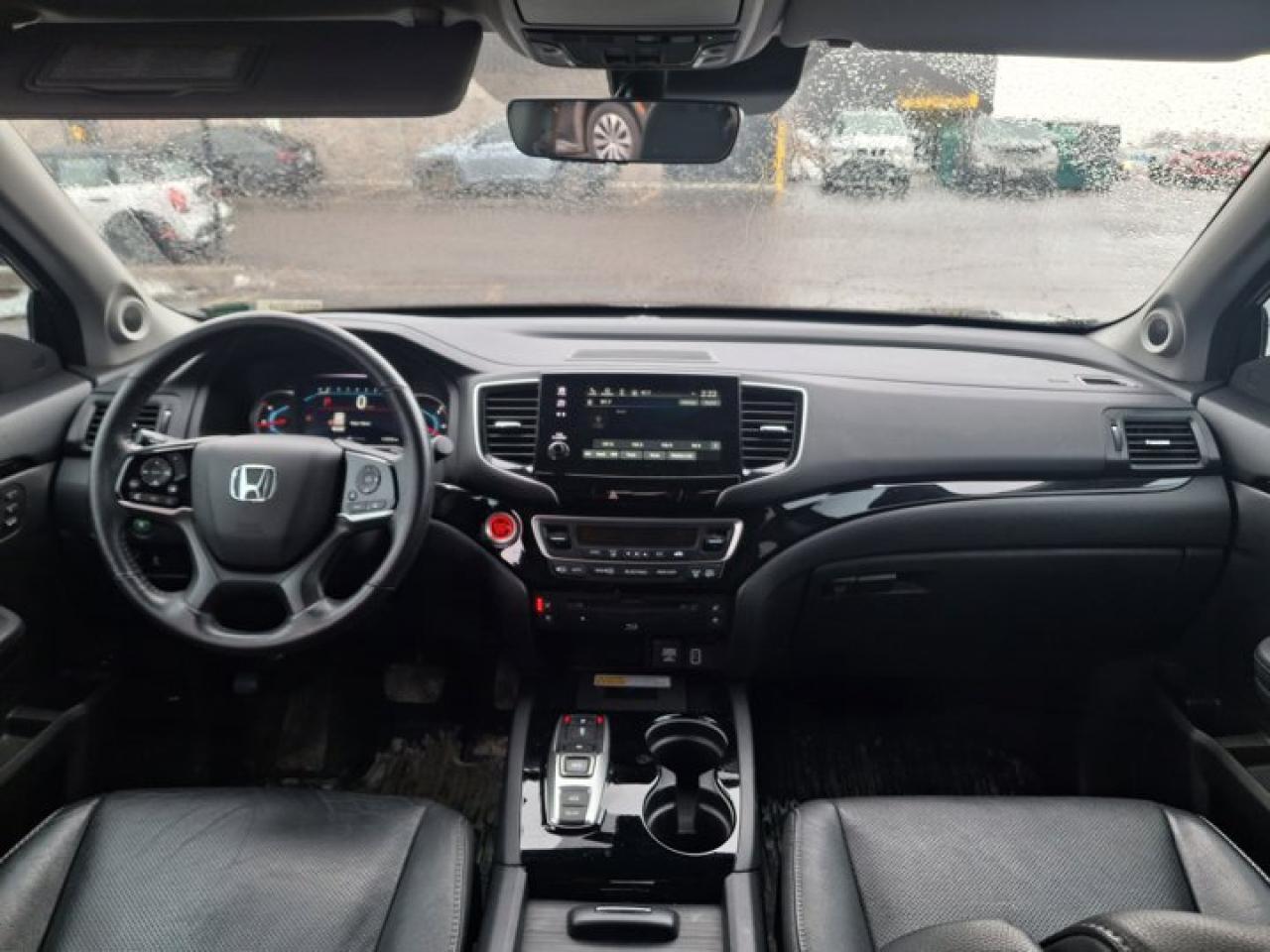 2019 Honda Pilot Touring AWD | Leather | Sunroof | Nav | DVD | Rear Camera | Heated Seats | CarPlay + Android & More! Photo