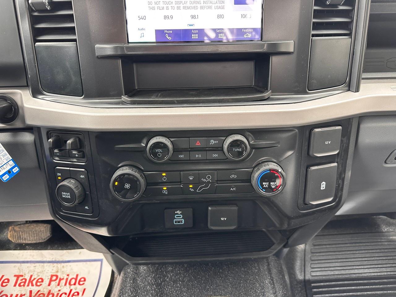 2026 Ford F-550 Super Duty DRW XL 4WD REG CAB 169" WB 84" CA Photo