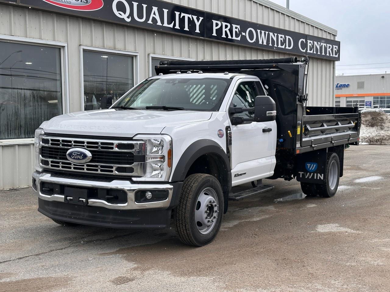 2026 Ford F-550 Super Duty DRW XL 4WD REG CAB 169" WB 84" CA Photo