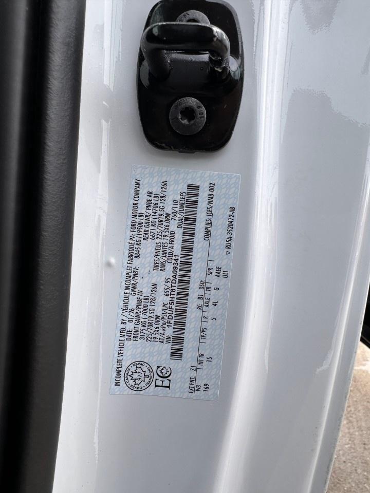 2026 Ford F-550 Super Duty DRW XL 4WD REG CAB 169" WB 84" CA Photo