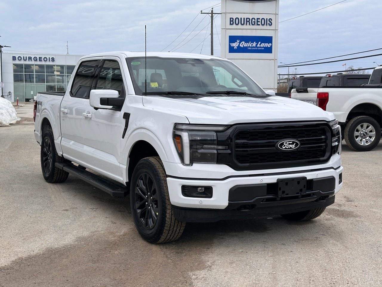 2026 Ford F-150 Lariat 4WD SuperCrew 5.5' Box Photo3