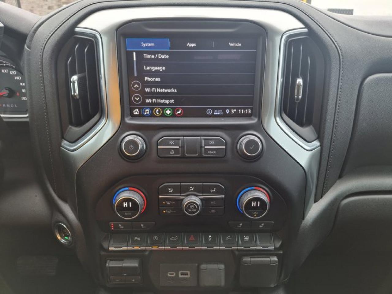 2020 Chevrolet Silverado 1500 RST4WD | 5.3L | Remote Start | Rally Edition | Heated Seats + Steering | Trailering Pkg | and More! Photo