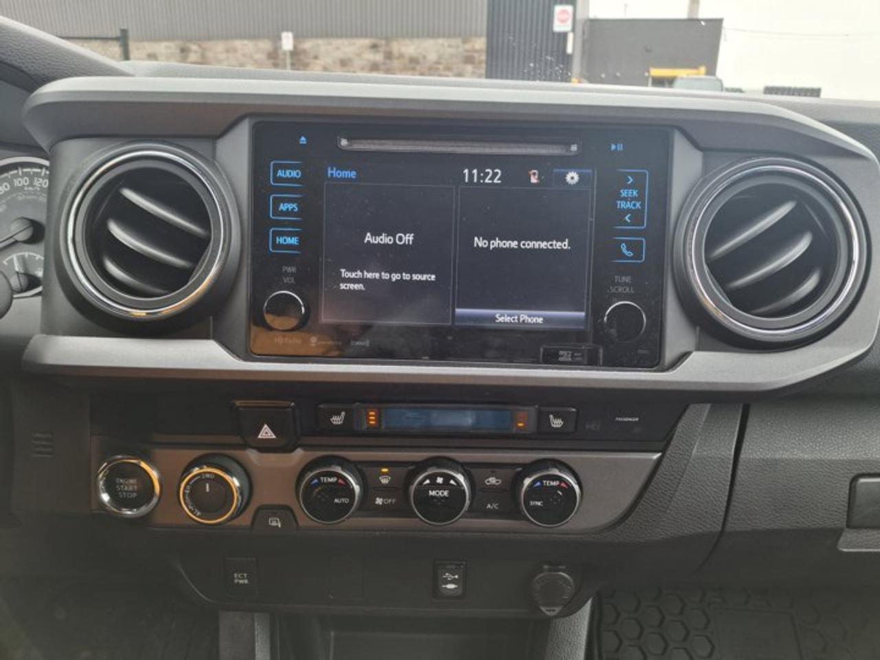 2017 Toyota Tacoma TRD Off Road 4x4 Double Cab V6 | Heated Seats | Bluetooth | Rear Cam | Bilstein Shocks | and More ! Photo3