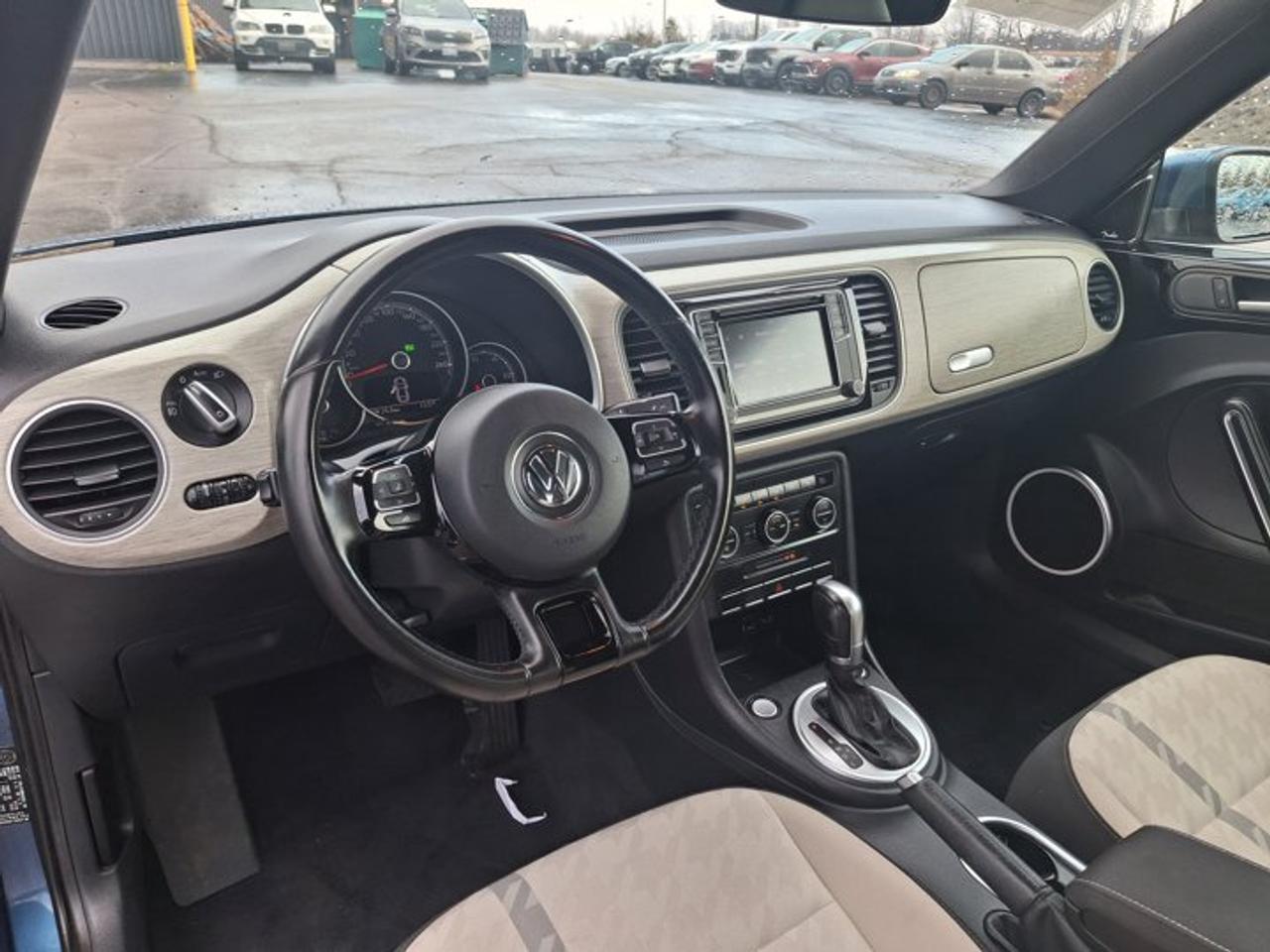 2018 Volkswagen Beetle Convertible Coast Convertible | Leatherette | Heated Seats | Bluetooth | Reverse Camera | Photo