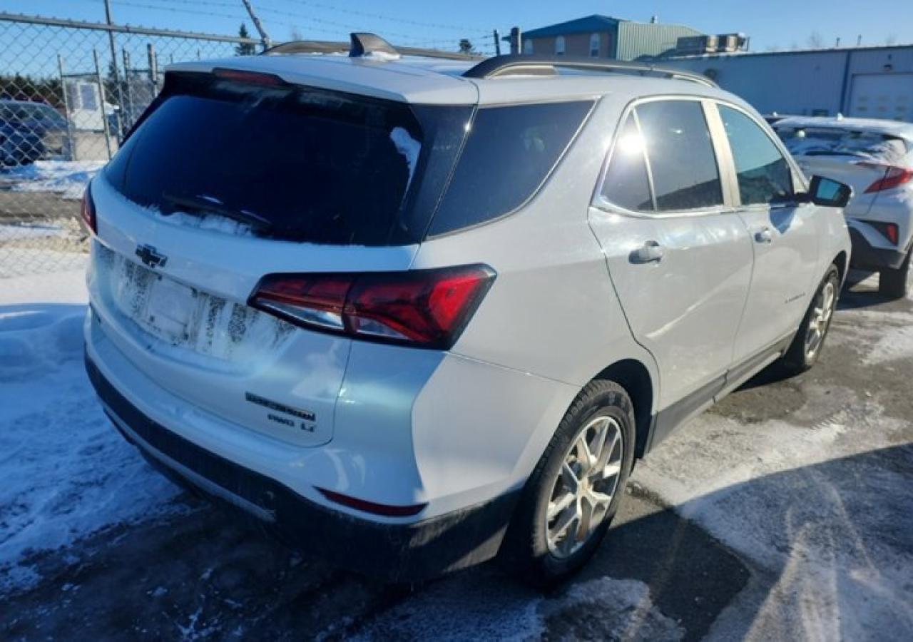 2022 Chevrolet Equinox LT AWD | Panoramic Sunroof | 360 Camera | Adaptive Cruise | Heated Wheel + Seats | and More ! Photo