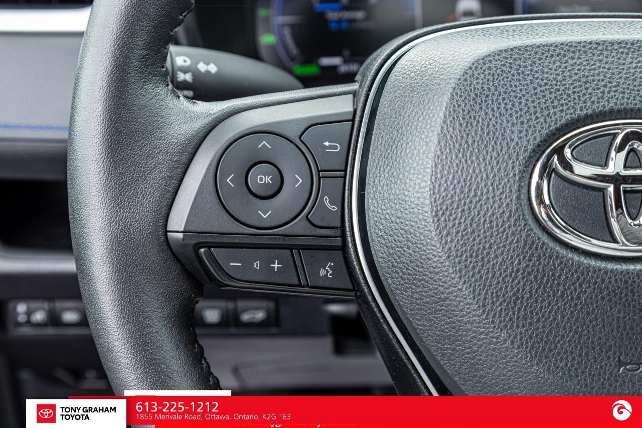 2023 Toyota RAV4 Hybrid XSE Photo