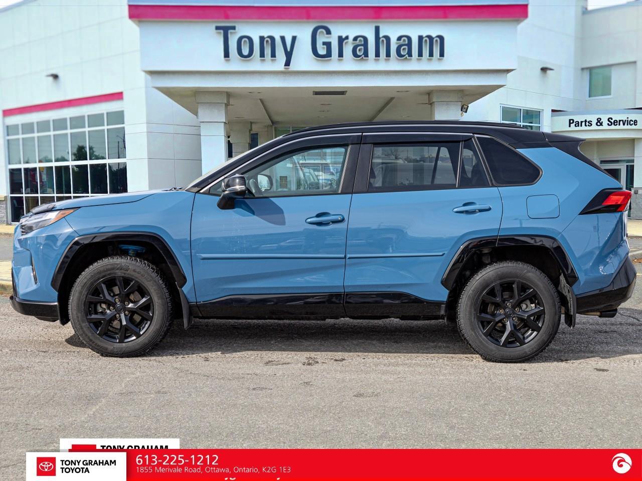 2023 Toyota RAV4 Hybrid XSE Photo2