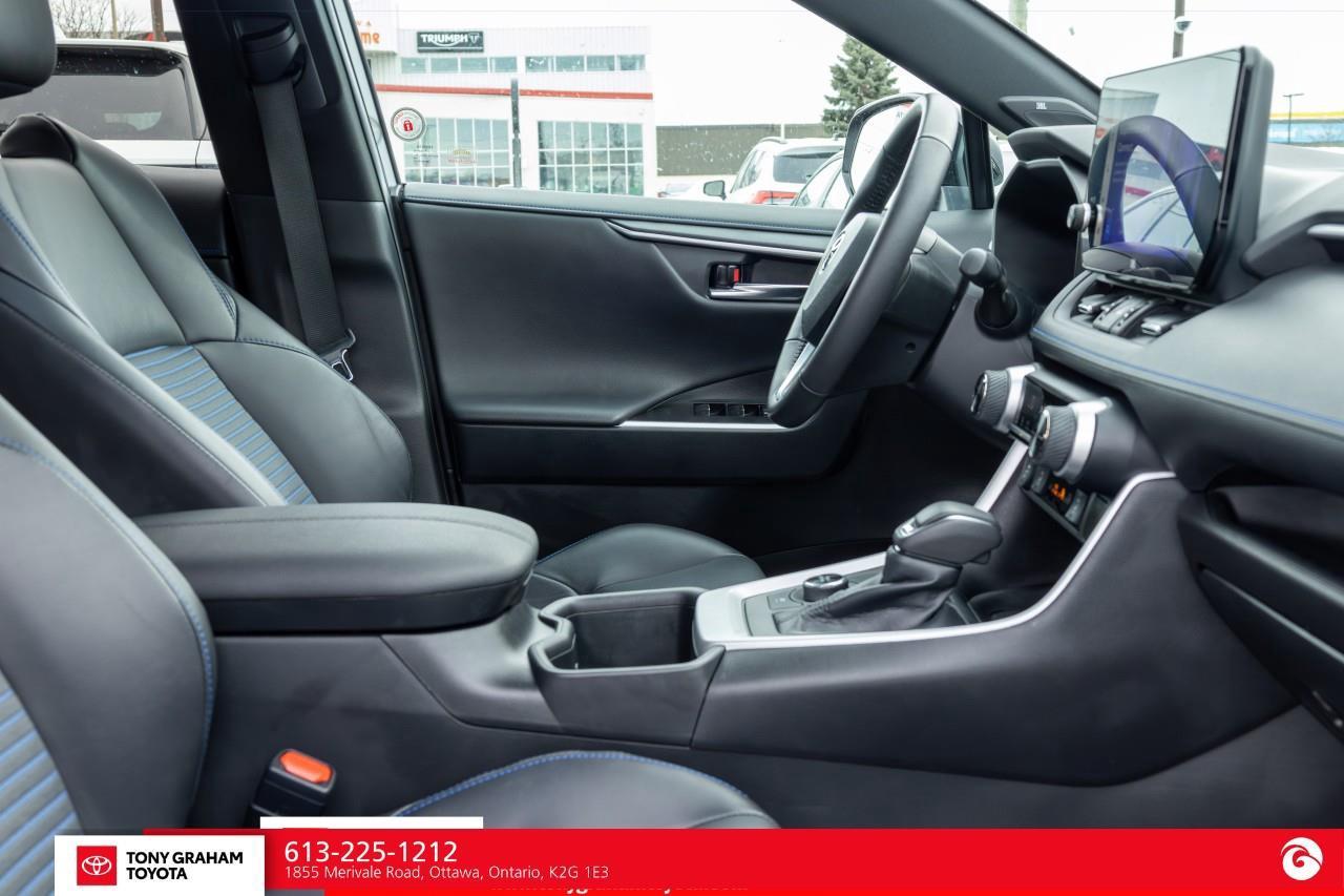 2023 Toyota RAV4 Hybrid XSE Photo