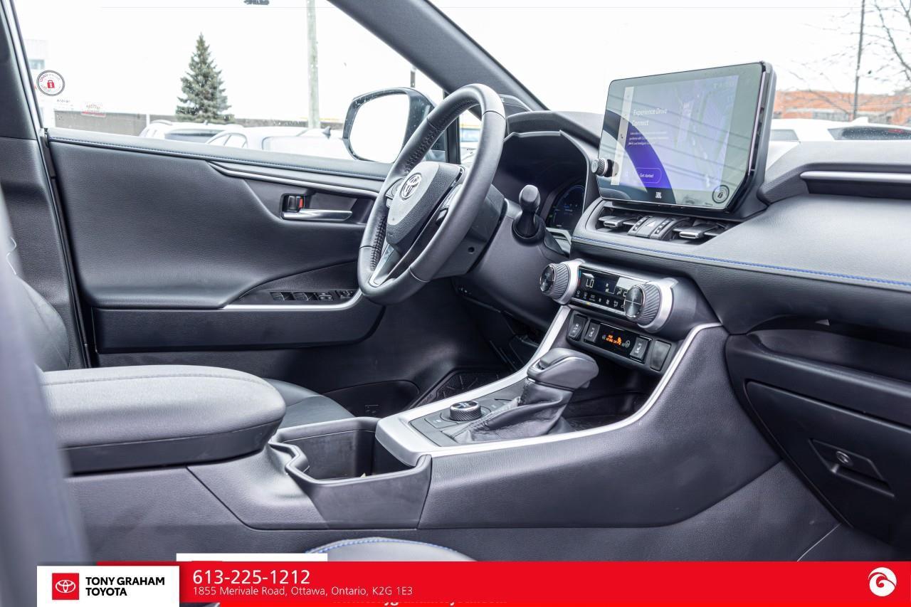 2023 Toyota RAV4 Hybrid XSE Photo