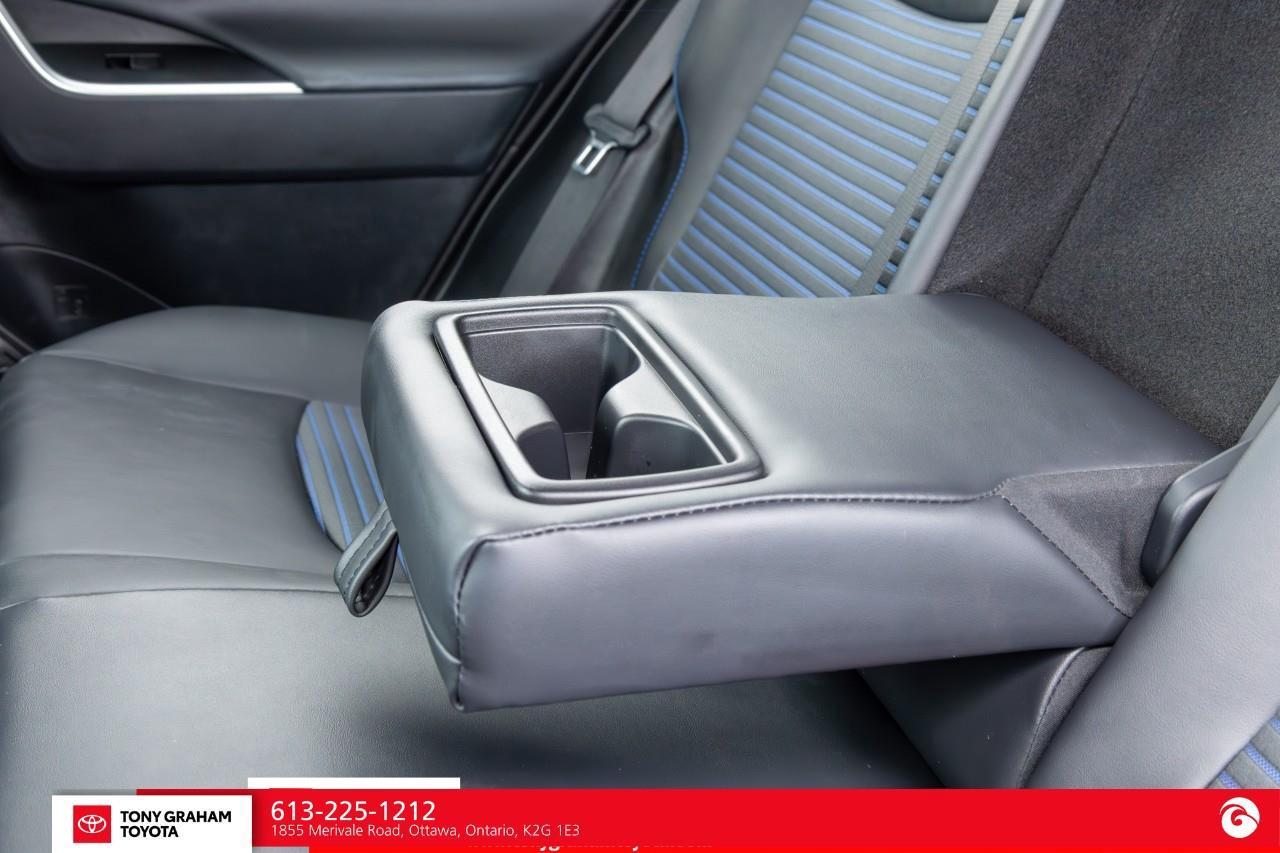 2023 Toyota RAV4 Hybrid XSE Photo