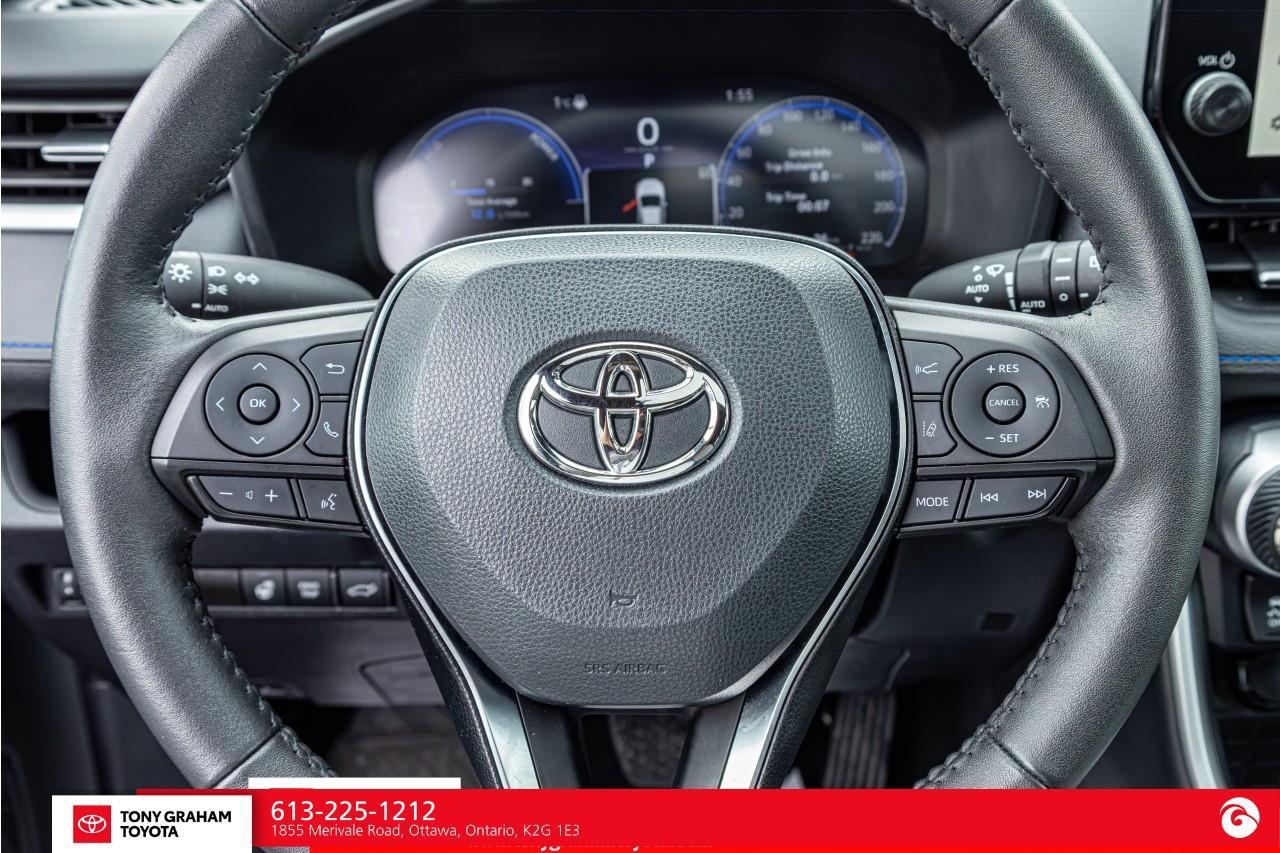 2023 Toyota RAV4 Hybrid XSE Photo